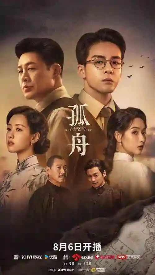 安静看完场景配图,客厅沙发与唱片货架